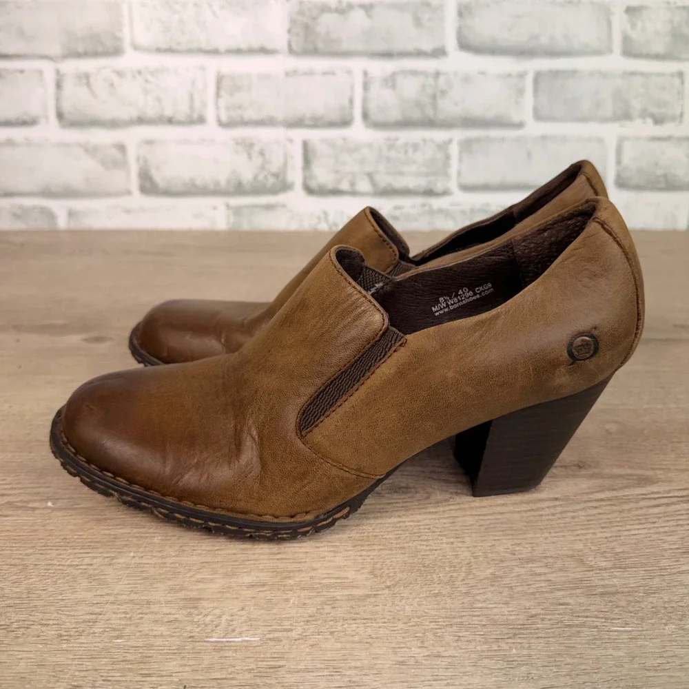 Born Leather Slip On Block Heel Booties Brown Womens 8.5